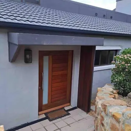 Modern Mountainside Home With Ocean View - Minimal Load Shedding Cape Town Exterior photo