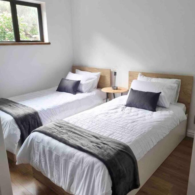 Vakantiehuis Modern Mountainside With Ocean View - Minimal Load Shedding