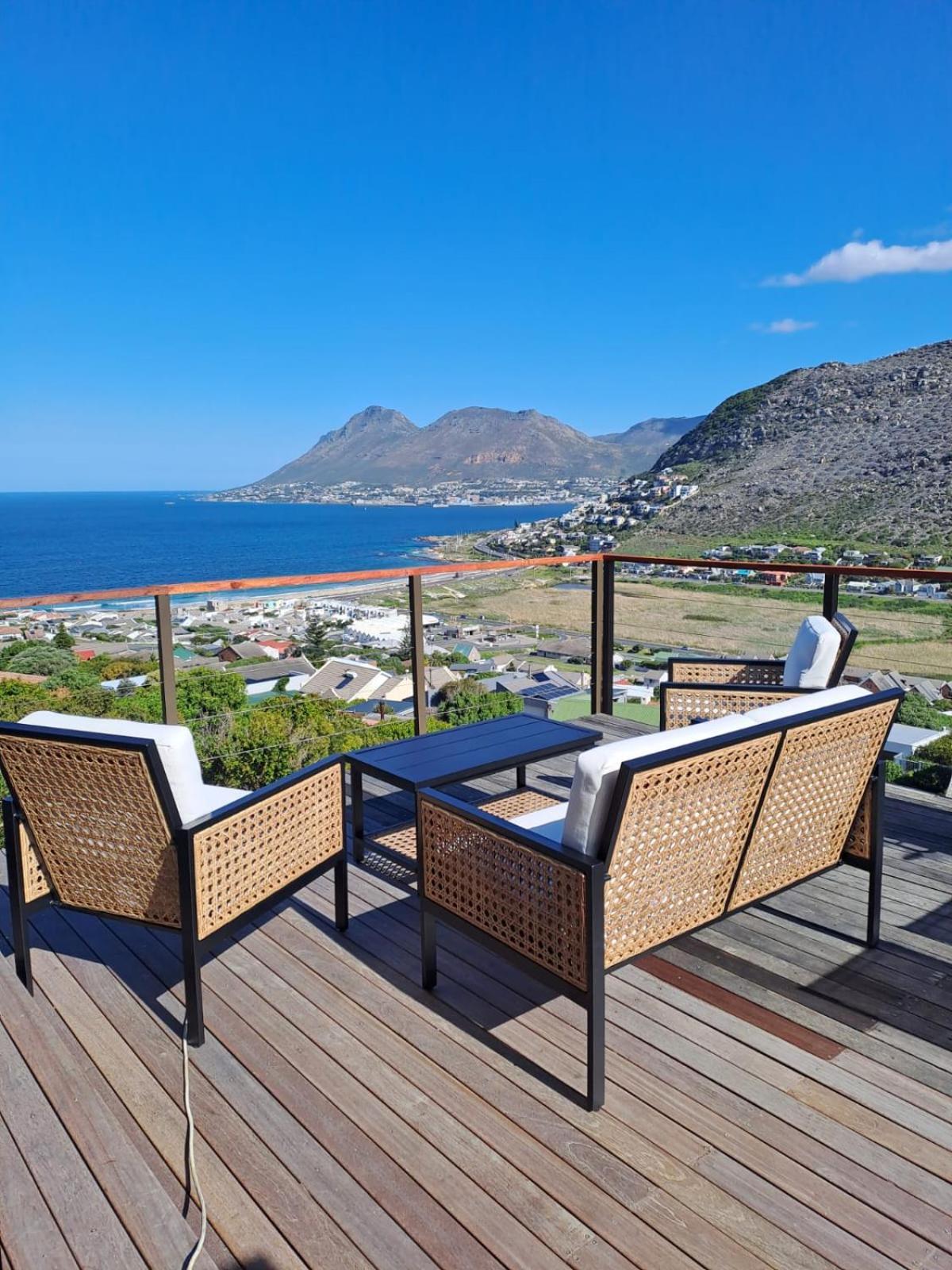 Modern Mountainside With Ocean View - Minimal Load Shedding